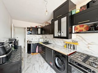  Appartement � vendre 4 pi�ces 81 m�