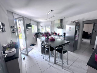  Maison � vendre 8 pi�ces 195 m�