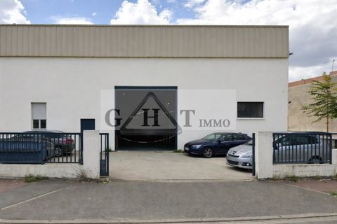 A VENDRE  700 M&sup2;  ENTREPOT ET BUREAUX  ARGENTEUIL 1299000 95100 Argenteuil