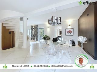  Propri�t�/ch�teau � vendre 7 pi�ces 215 m�