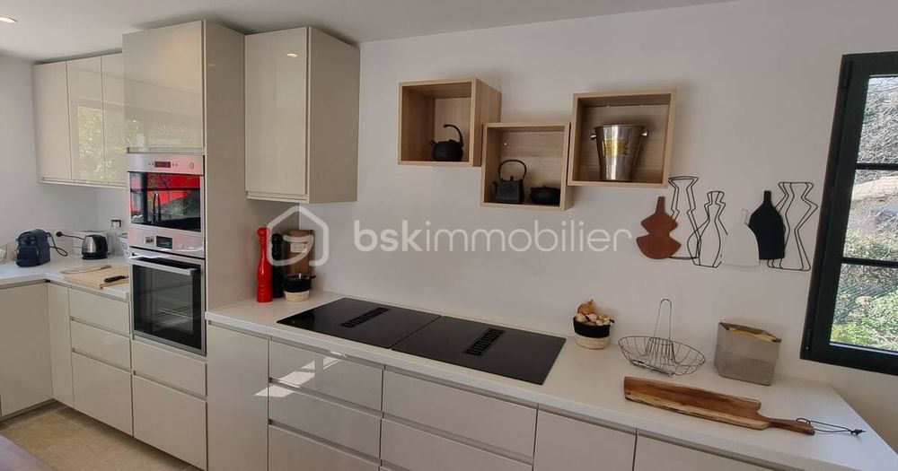 � vendre  Villa Grimaud (83310)