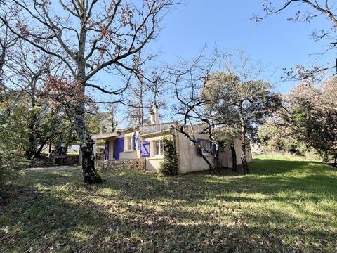   DPT VAR 83 :  MAISON AU CALME - BIEN ATYPIQUE AVEC POTENTIEL Maison - 3 pi�ce(s) - 53 m�