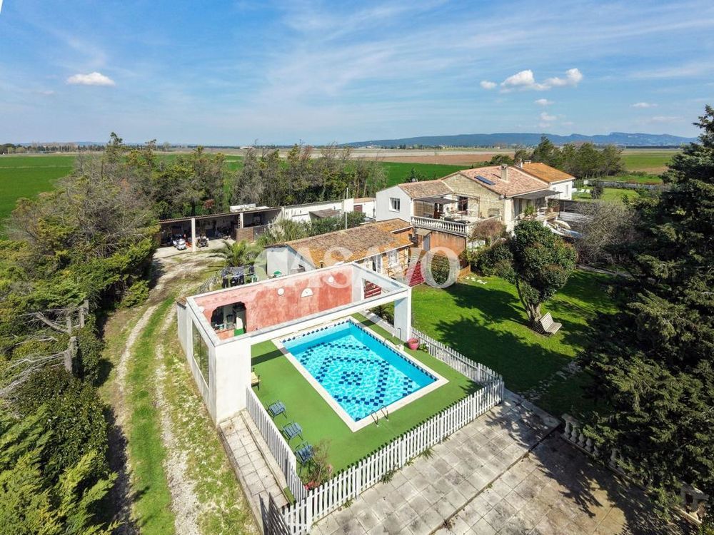 � vendre  Propri�t�/ch�teau Tarascon (13150)