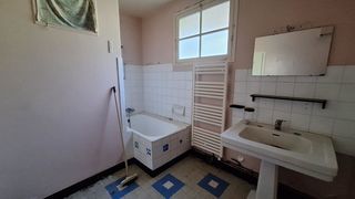  Immeuble � vendre 10 pi�ces 170 m�