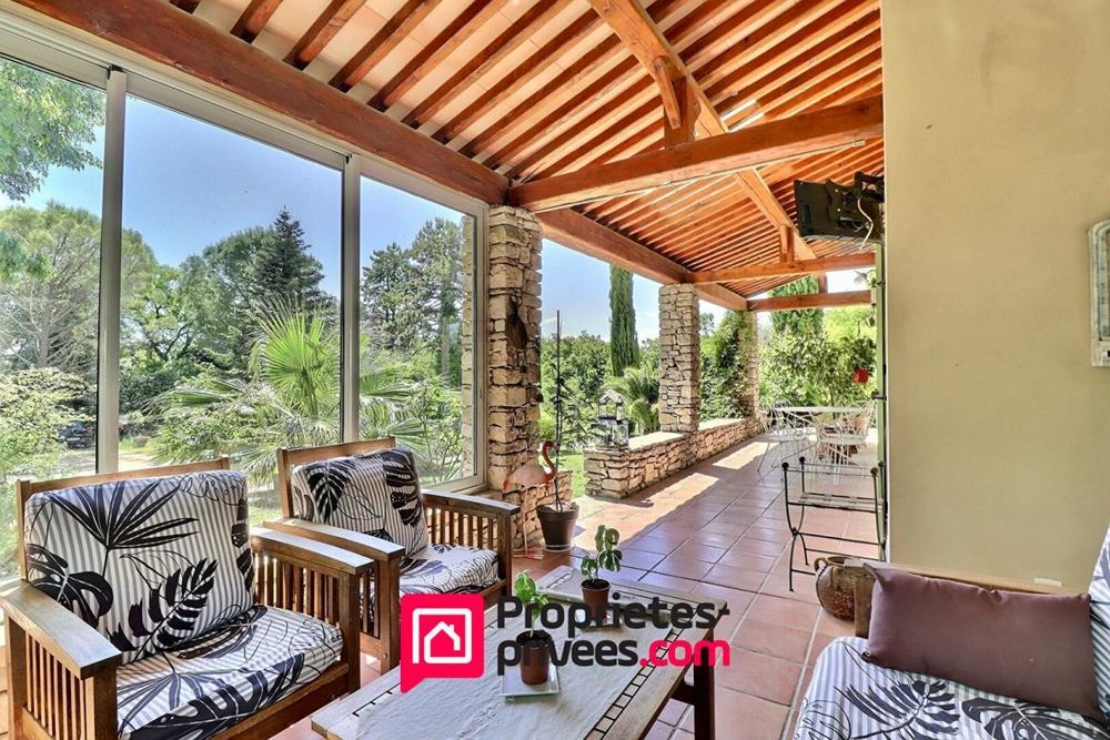 � vendre  Villa Uz�s (30700)