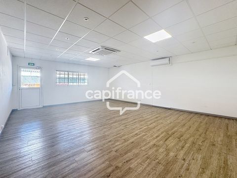 &Agrave; LOUER � BUREAUX 56 m&sup2; � LE VILLAGE DE JARRY � BAIE-MAHAULT 1174 97122 Baie mahault