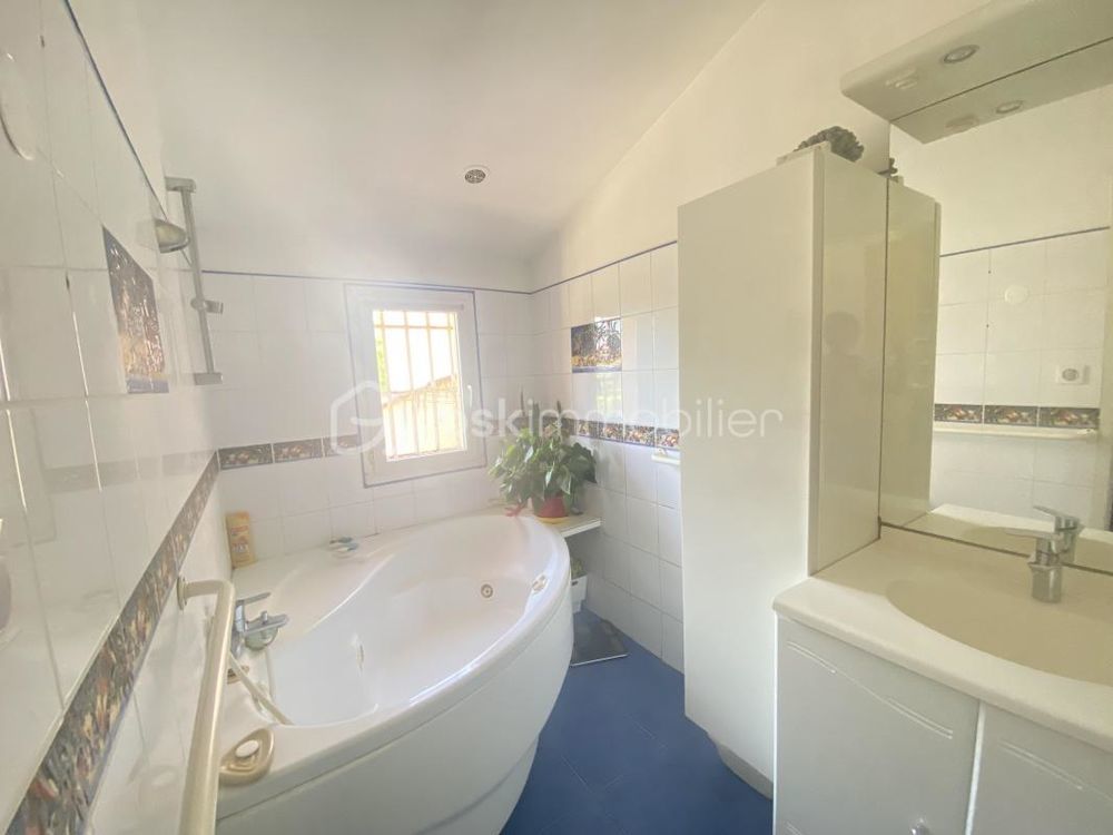 � vendre  Villa Aix-en-Provence (13100)