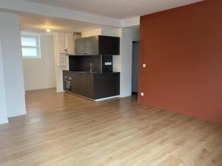  Appartement � louer 5 pi�ces 82 m�