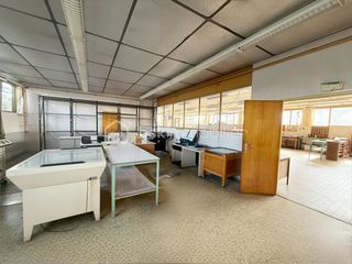  Immeuble � vendre 6 pi�ces 671 m�