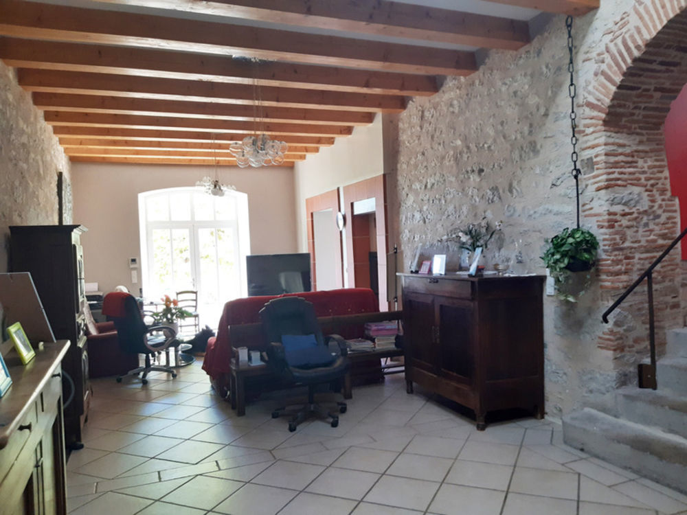 � vendre  Propri�t�/ch�teau Cahors (46000)