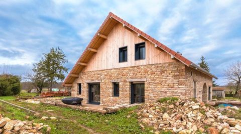   Maison � vendre 7 pi�ces CHAMPAGNEY (39) Maison - 7 pi�ce(s) - 228 m�