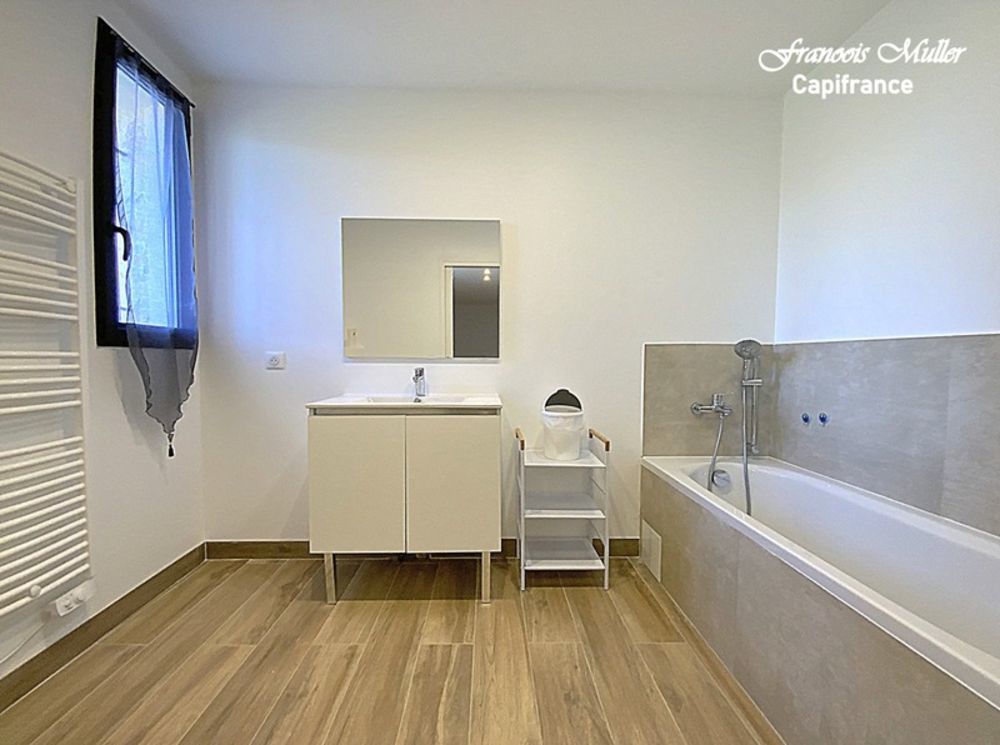 � vendre  Maison Banon (04150)