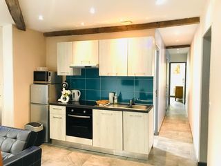  Immeuble � vendre 14 pi�ces 320 m�