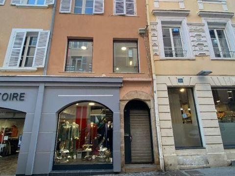 A VENDRE - IMMEUBLE DE RAPPORT 250000 71000 Macon