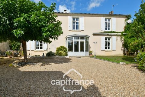   Maison � vendre 10 pi�ces BIGNAY (17), proche ST JEAN D'ANGELY et ses commerces, avec jardin, piscine et garage Maison - 10 pi�ce(s) - 268 m�