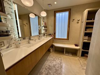  Appartement � vendre 4 pi�ces 138 m�