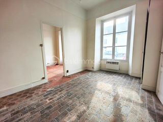  Immeuble � vendre 12 pi�ces 210 m�