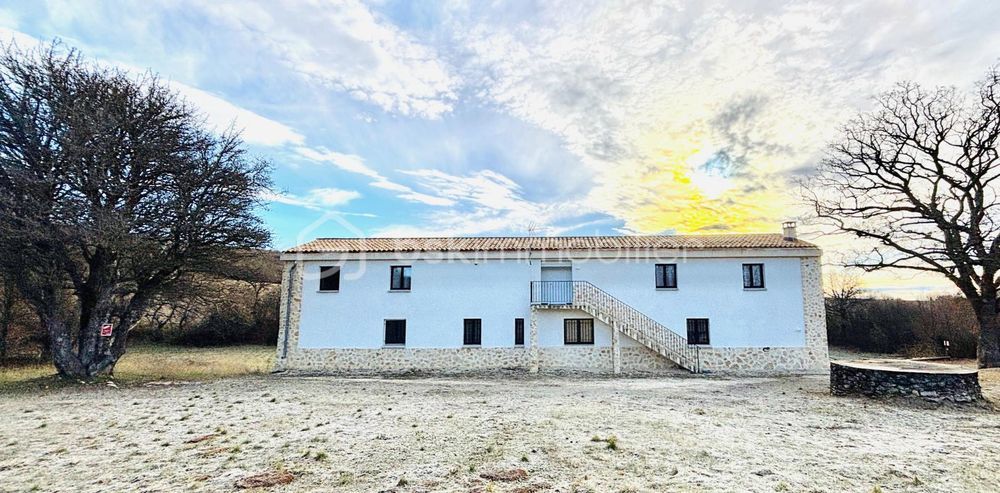 � vendre  Maison Banon (04150)