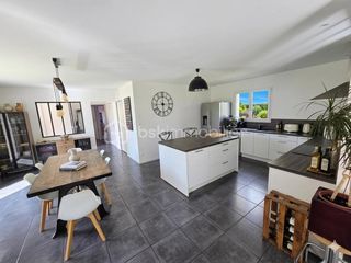  Villa � vendre 6 pi�ces 140 m�