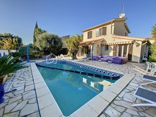  Villa � vendre 6 pi�ces 147 m�