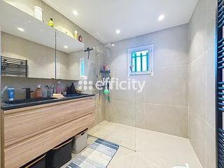  Maison � vendre 5 pi�ces 145 m�