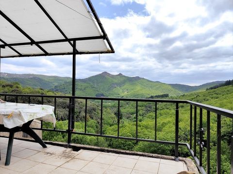   Mas avec terrasse et terrain Maison - 8 pi�ce(s) - 150 m�