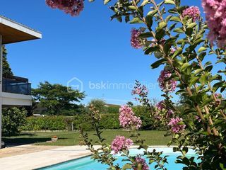  Maison � vendre 8 pi�ces 300 m�