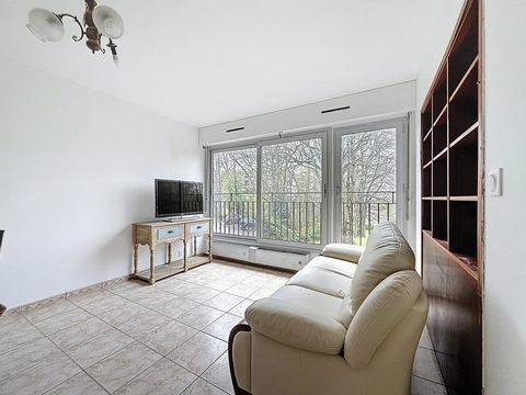   Bel appartement 4 pi�ces avec balcon et parking Appartement - 4 pi�ce(s) - 82 m�