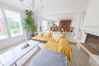  Maison � vendre 8 pi�ces 230 m�