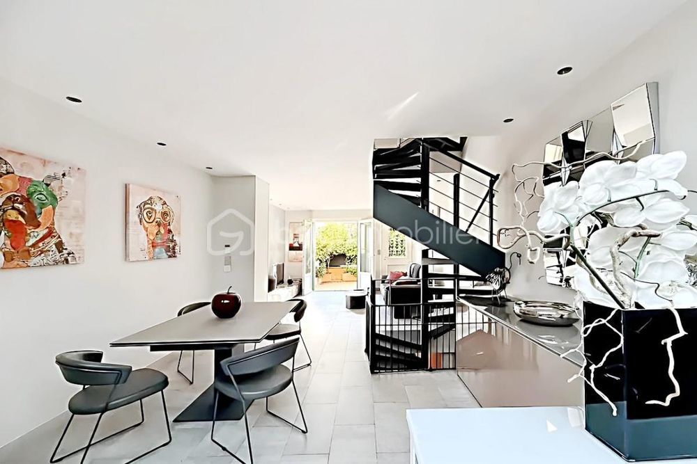 � vendre  Propri�t�/ch�teau Paris 19