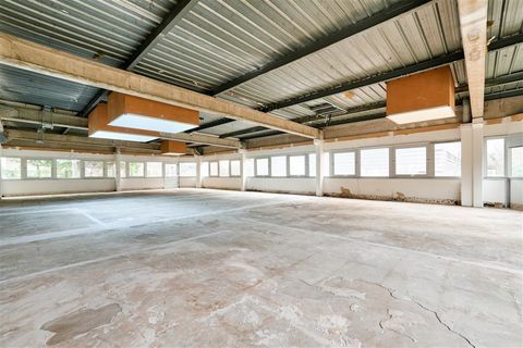 A louer, Immeuble ind&eacute;pendant de 2306m&sup2;, &agrave; proximit&eacute; de la gare de St-Cloud 57761 92210 Saint cloud
