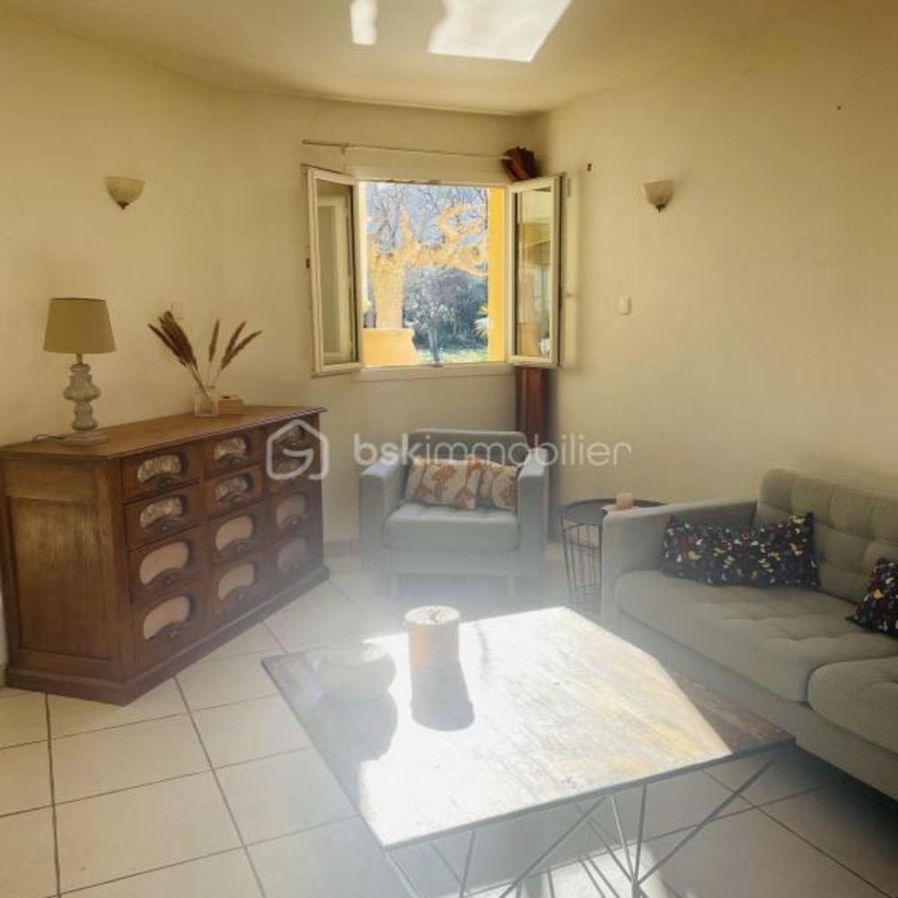 � vendre  Propri�t�/ch�teau N�oules (83136)