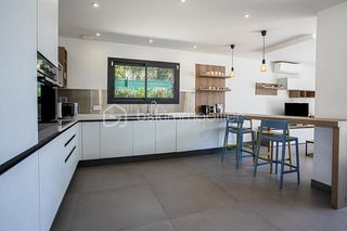  Maison � vendre 10 pi�ces 300 m�