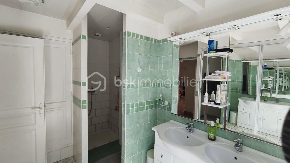 � vendre  Propri�t�/ch�teau Solli�s-Pont (83210)