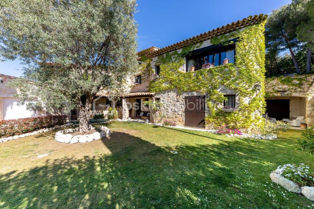 � vendre  Propri�t�/ch�teau Saint-Paul-de-Vence (06570)