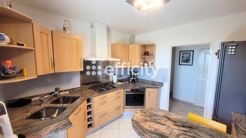 � vendre  Villa �ze (06360)