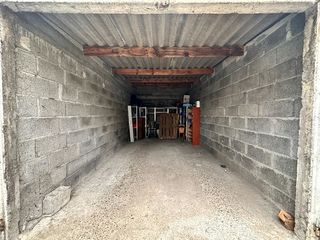  Parking / Garage � vendre 15 + pi�ces 580 m�