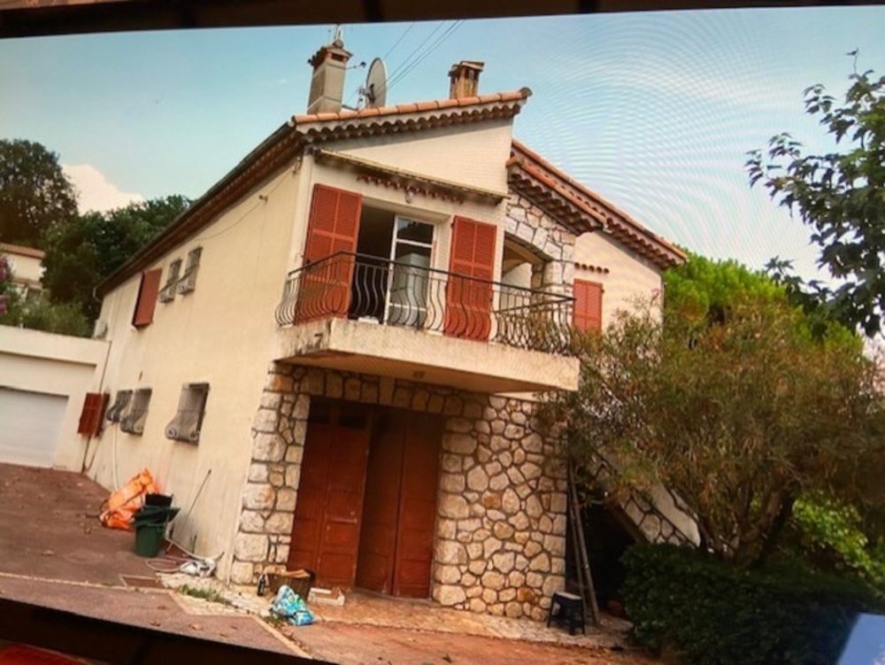 � vendre  Villa Cagnes-sur-Mer (06800)
