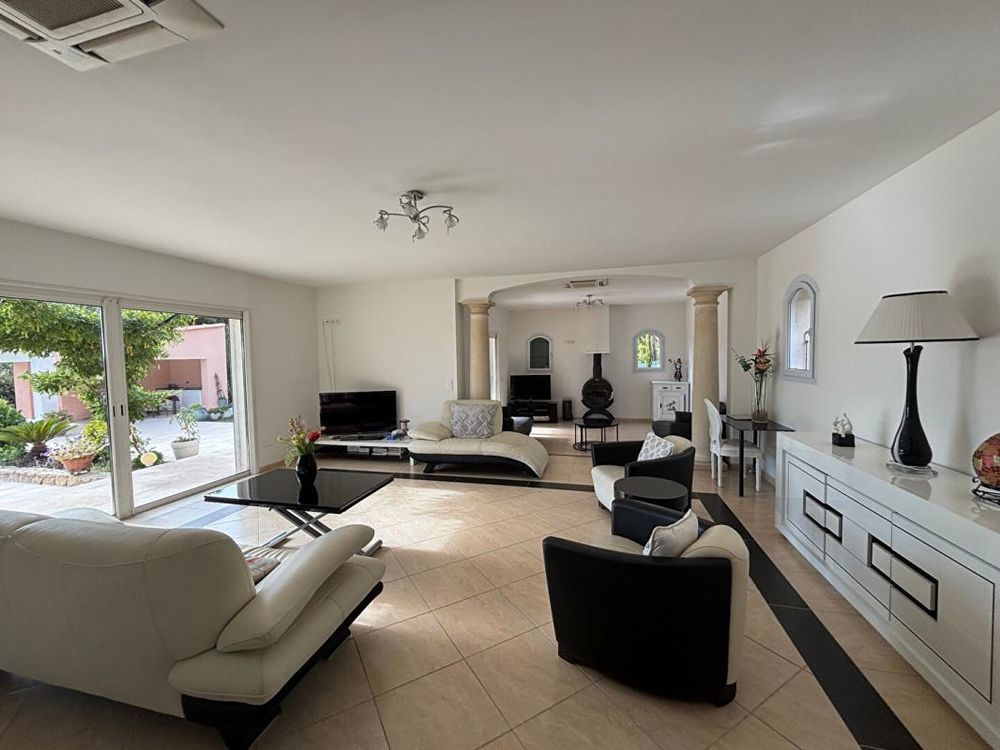 � vendre  Villa Flayosc (83780)