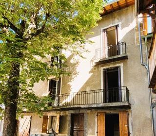  Immeuble � vendre 9 pi�ces 230 m�