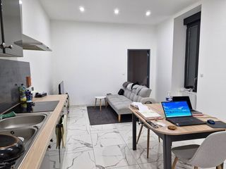  Immeuble � vendre 13 pi�ces 275 m�