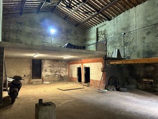  Remise / Grange � vendre 1 pi�ce 125 m�