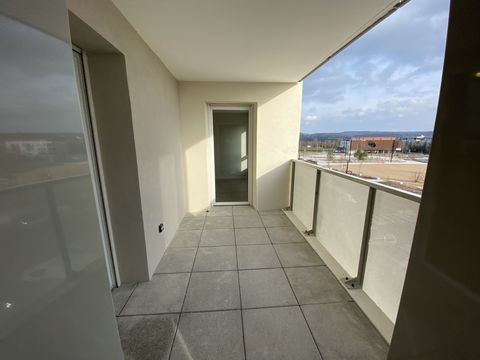   T3 avec balcon et garage � L'ISLE D'ABEAU Appartement - 3 pi�ce(s) - 56 m�