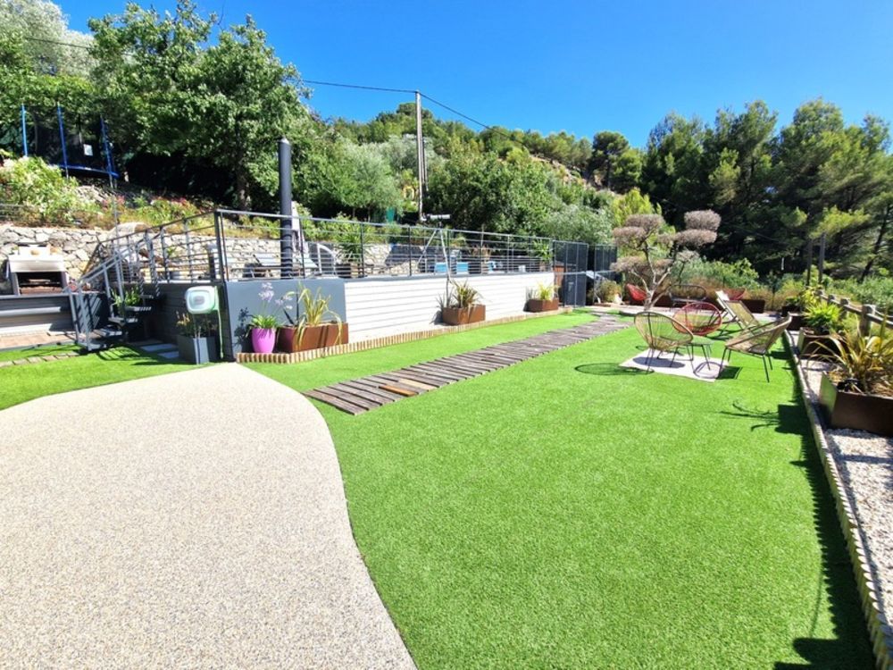 � vendre  Villa La Roquette-sur-Var (06670)