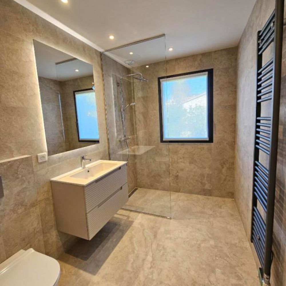 � vendre  Maison Antibes (06600)