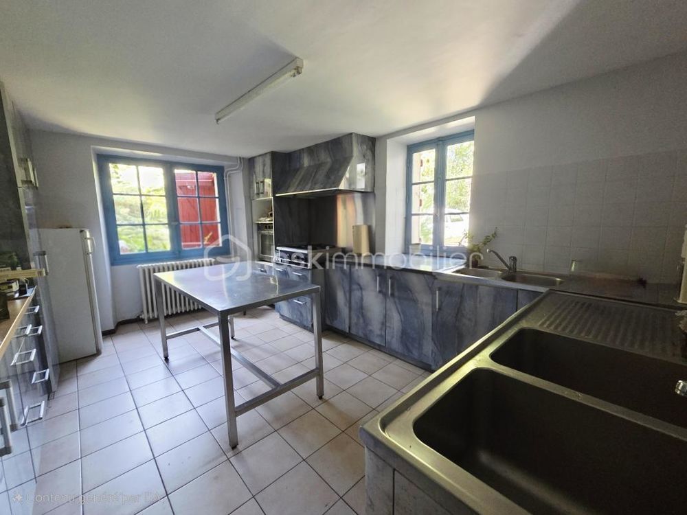 � vendre  Propri�t�/ch�teau Salies-de-B�arn (64270)