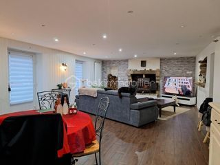  Maison � vendre 9 pi�ces 220 m�