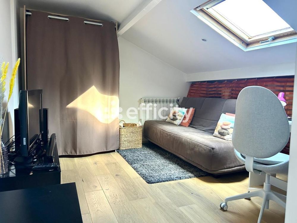 � vendre  Villa Cagnes-sur-Mer (06800)