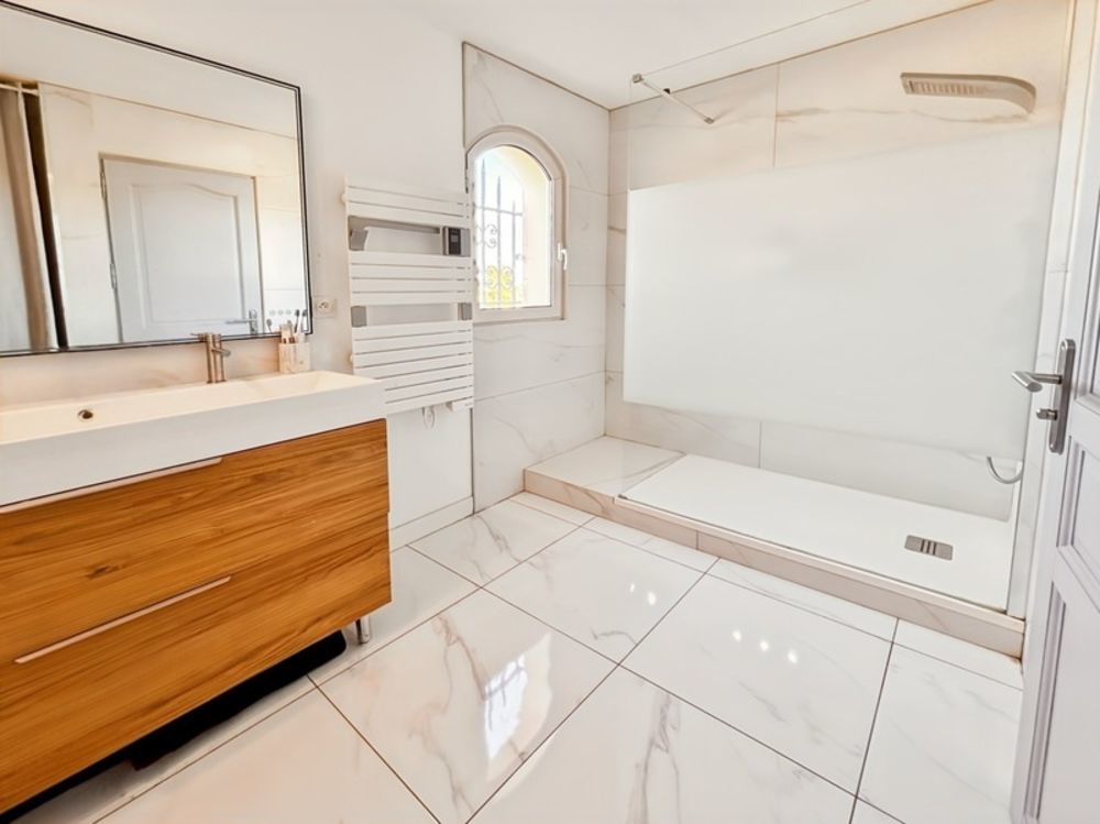 � vendre  Villa Juvignac (34990)