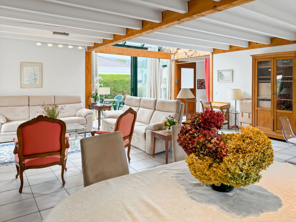 � vendre  Maison Saint-Genis-Pouilly (01630)